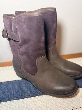 UGG Brown Suede Leather Boots